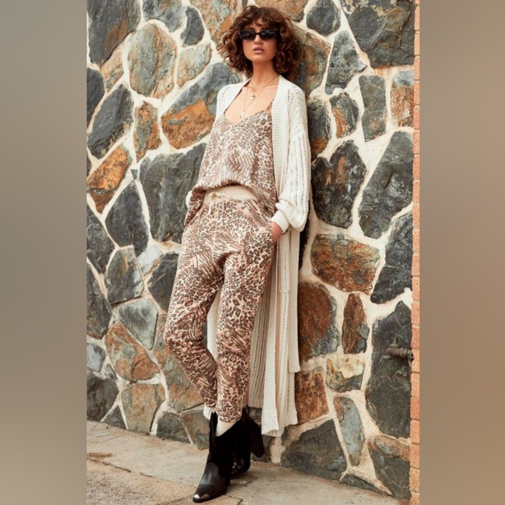 Spell Trackies size Medium